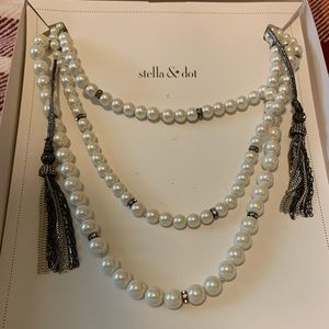 Stella & Dot, pearl wrap necklace